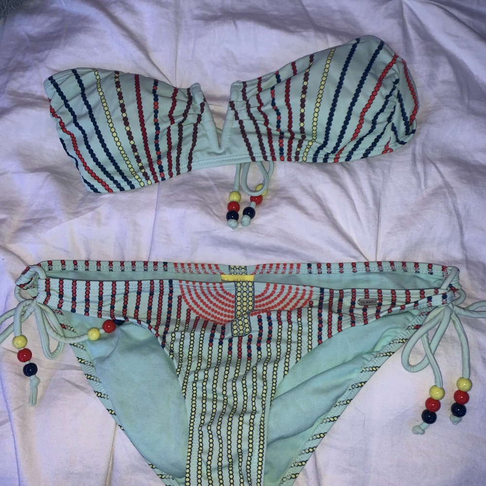 women’s bathing suit strapless